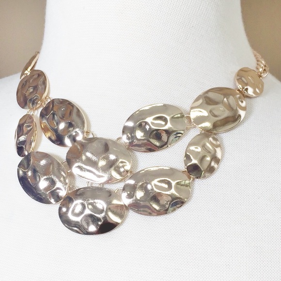 Hammered Gold Oval Disks Necklace Earrings Set - Picture 3 of 3